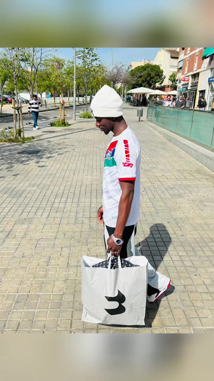 @MANAA 🦅🇬🇲