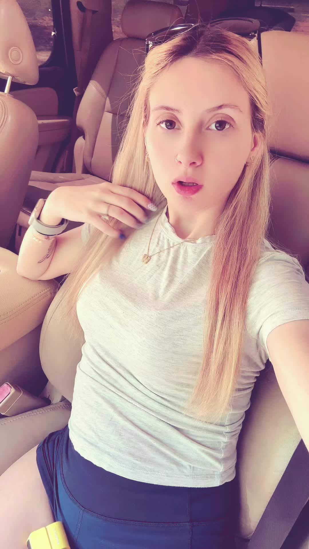 @KarlyJade