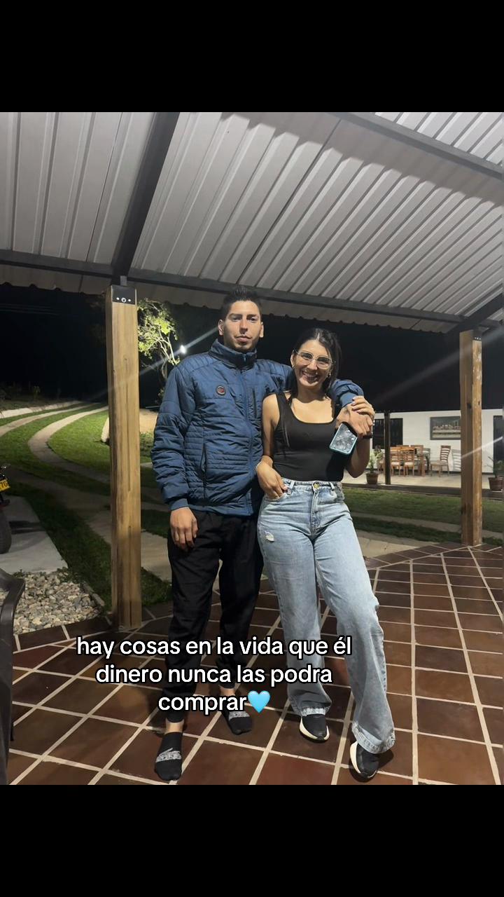 @♡ 𝓛𝓲𝓼𝓪 𝓕𝓮𝓻𝓷𝓪𝓷𝓭𝓪 ♡