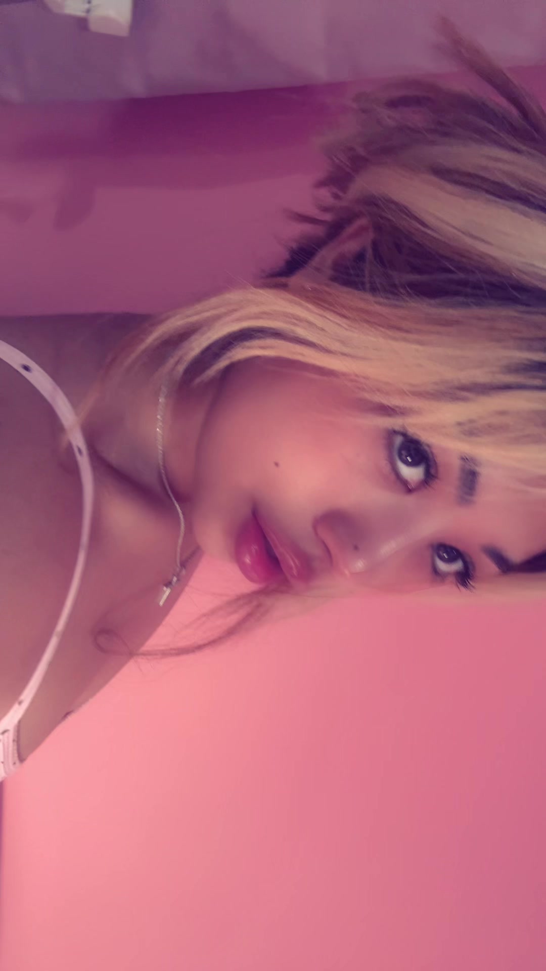 @🐰
