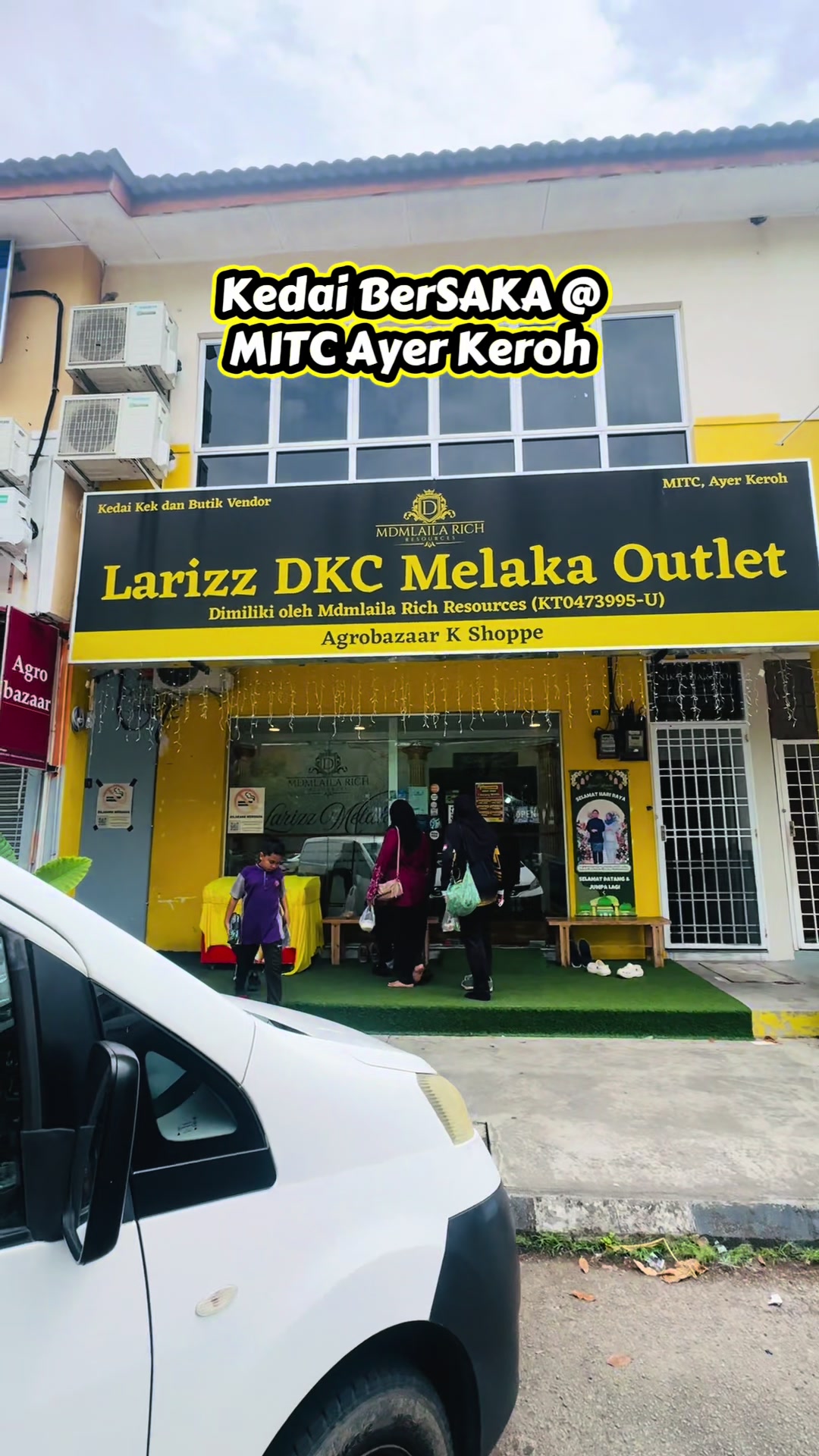 @Larizz Melaka By Mdmlaila