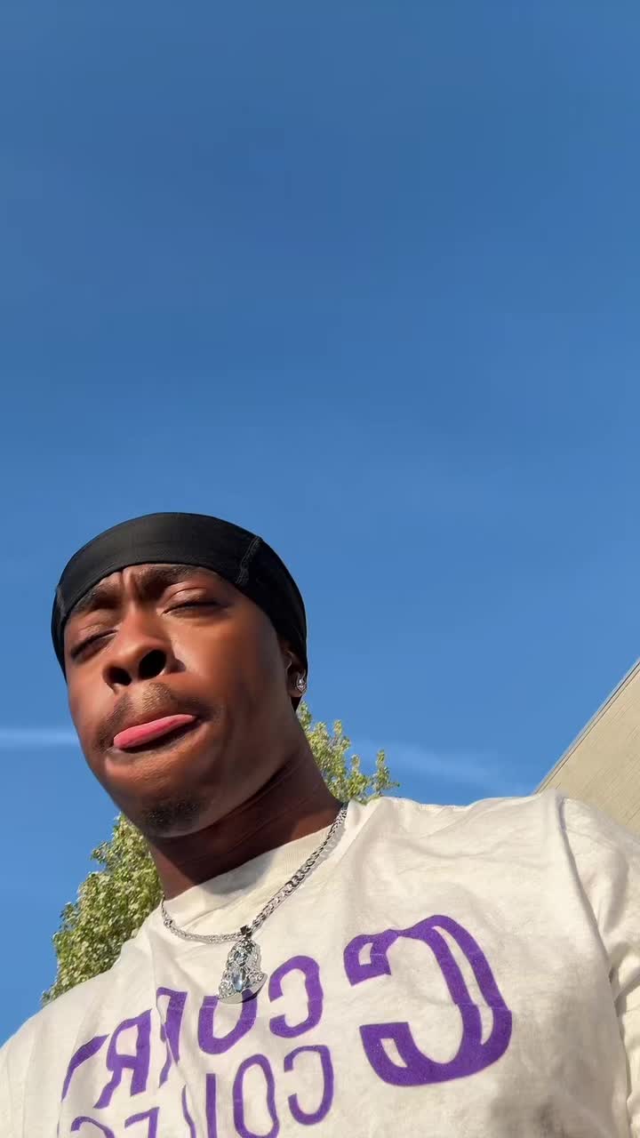 @🧑🏾🦯➡️
