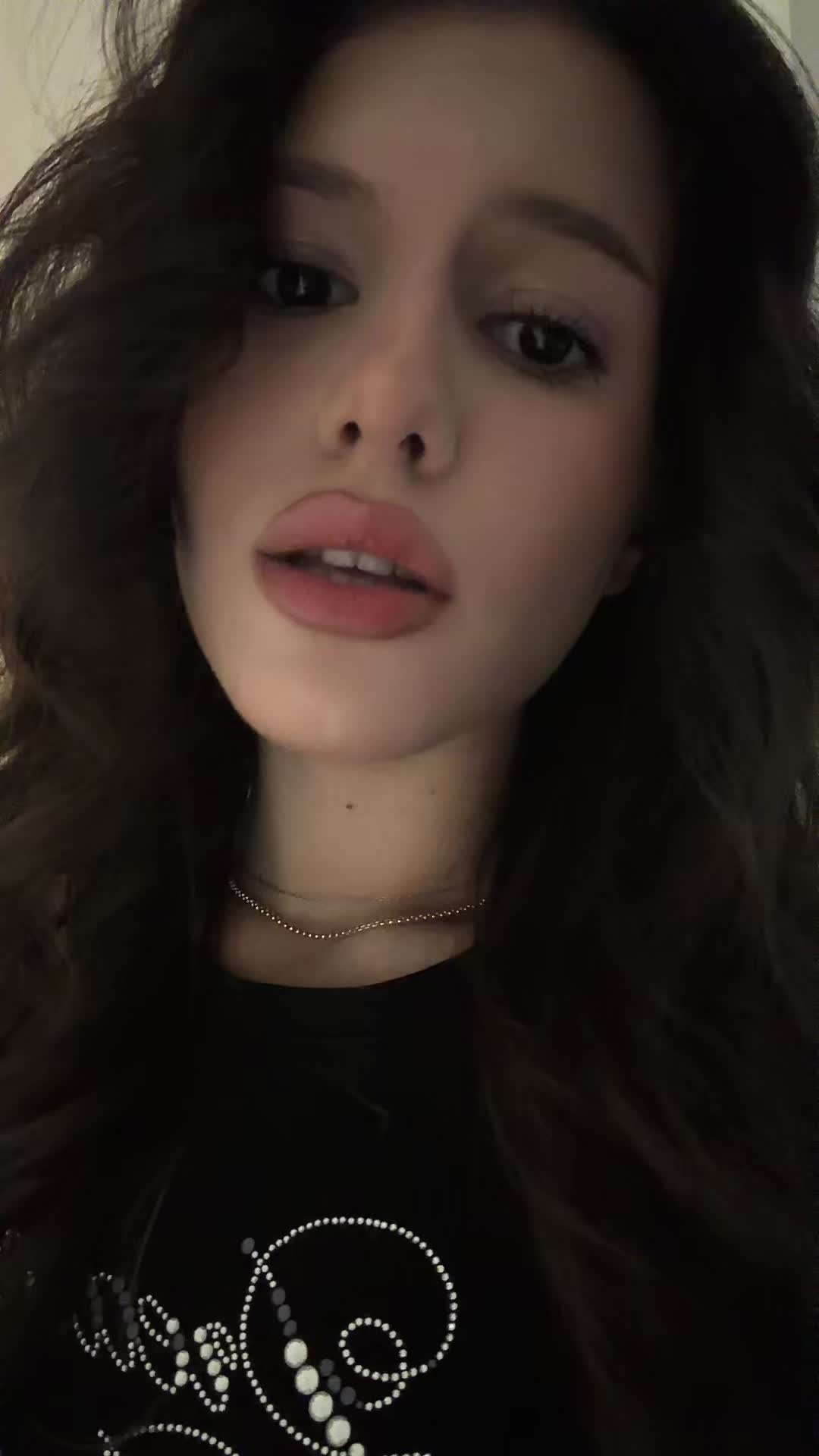 @jul.vaee