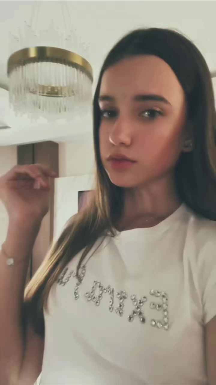 @𝓣