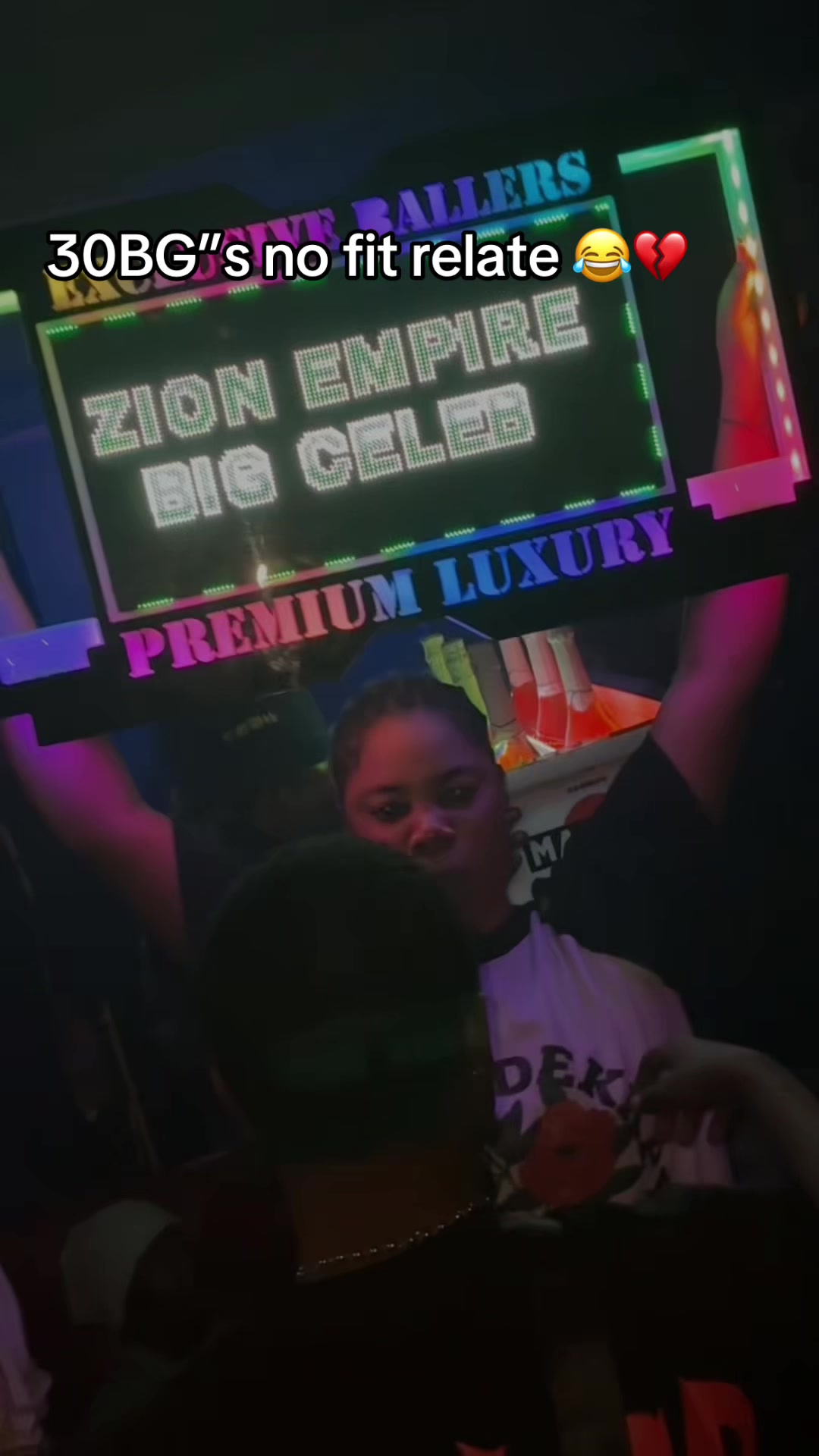 @𝔹𝐢𝐠 ℂ𝐞𝐥𝐞𝗯🚀🦅🔫