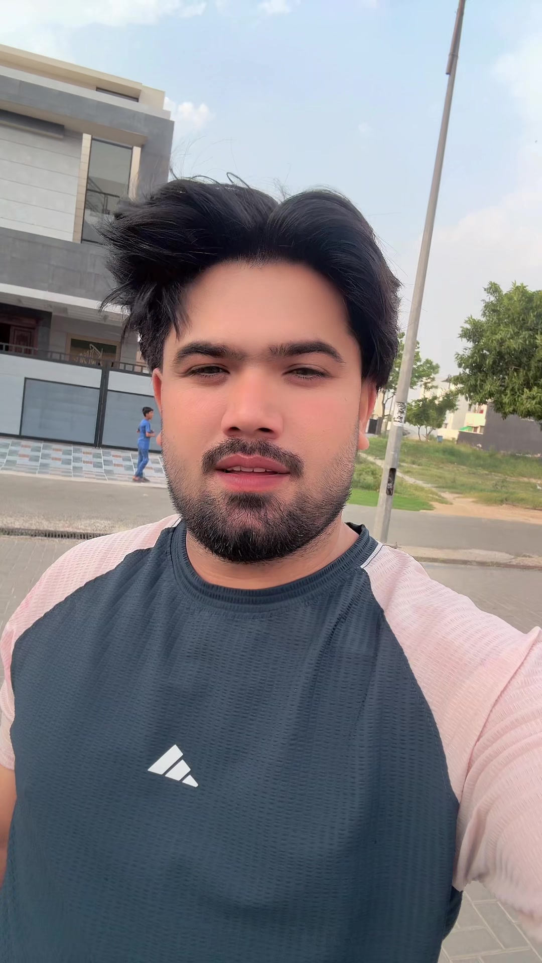 @adnanjango 💇12