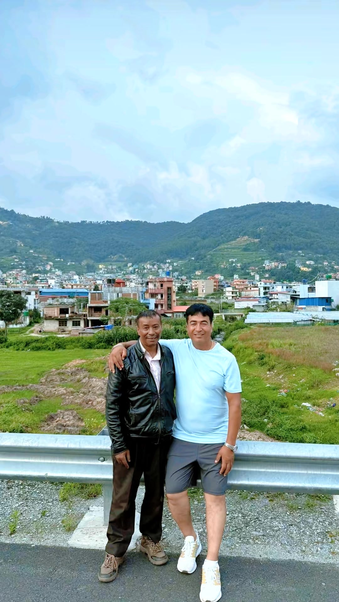 @भक्तलाल श्रेष्ठ