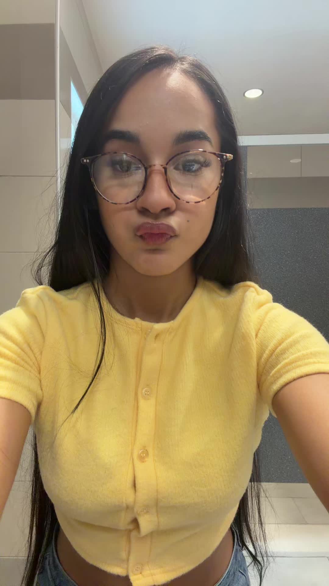 @karlasofiiiiia