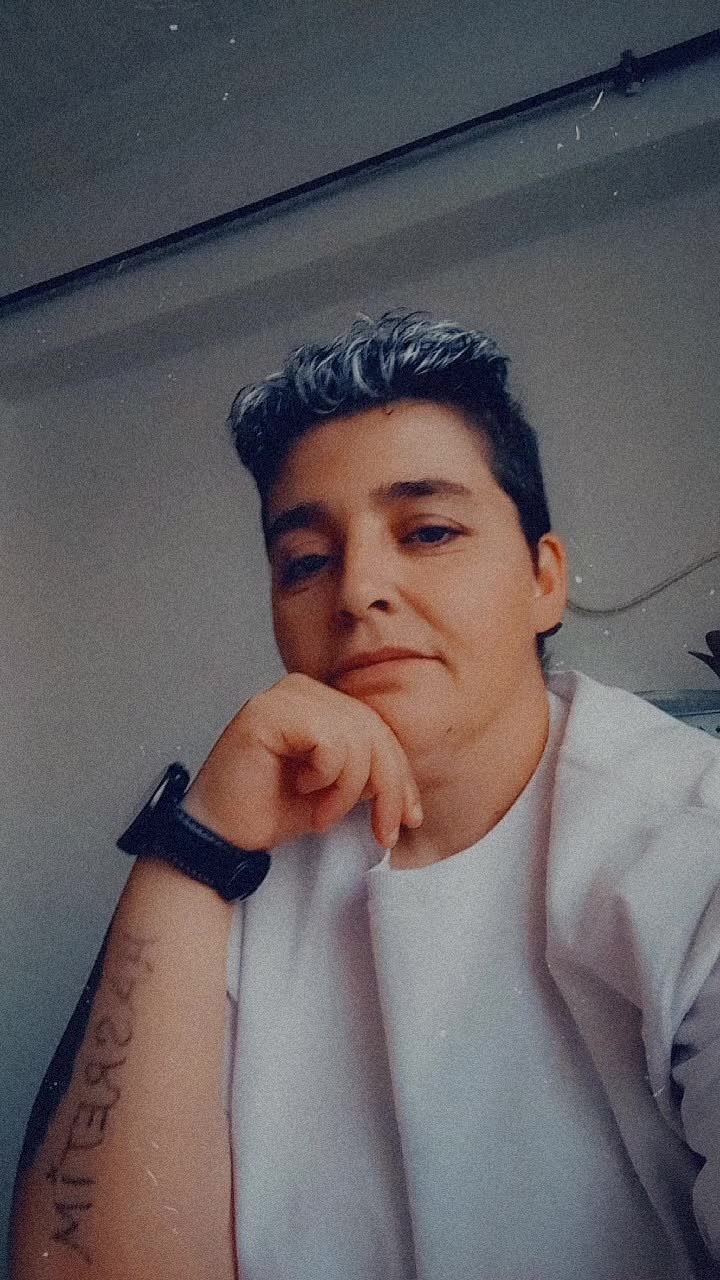 @DELİ KIZIN DÜNYASI
