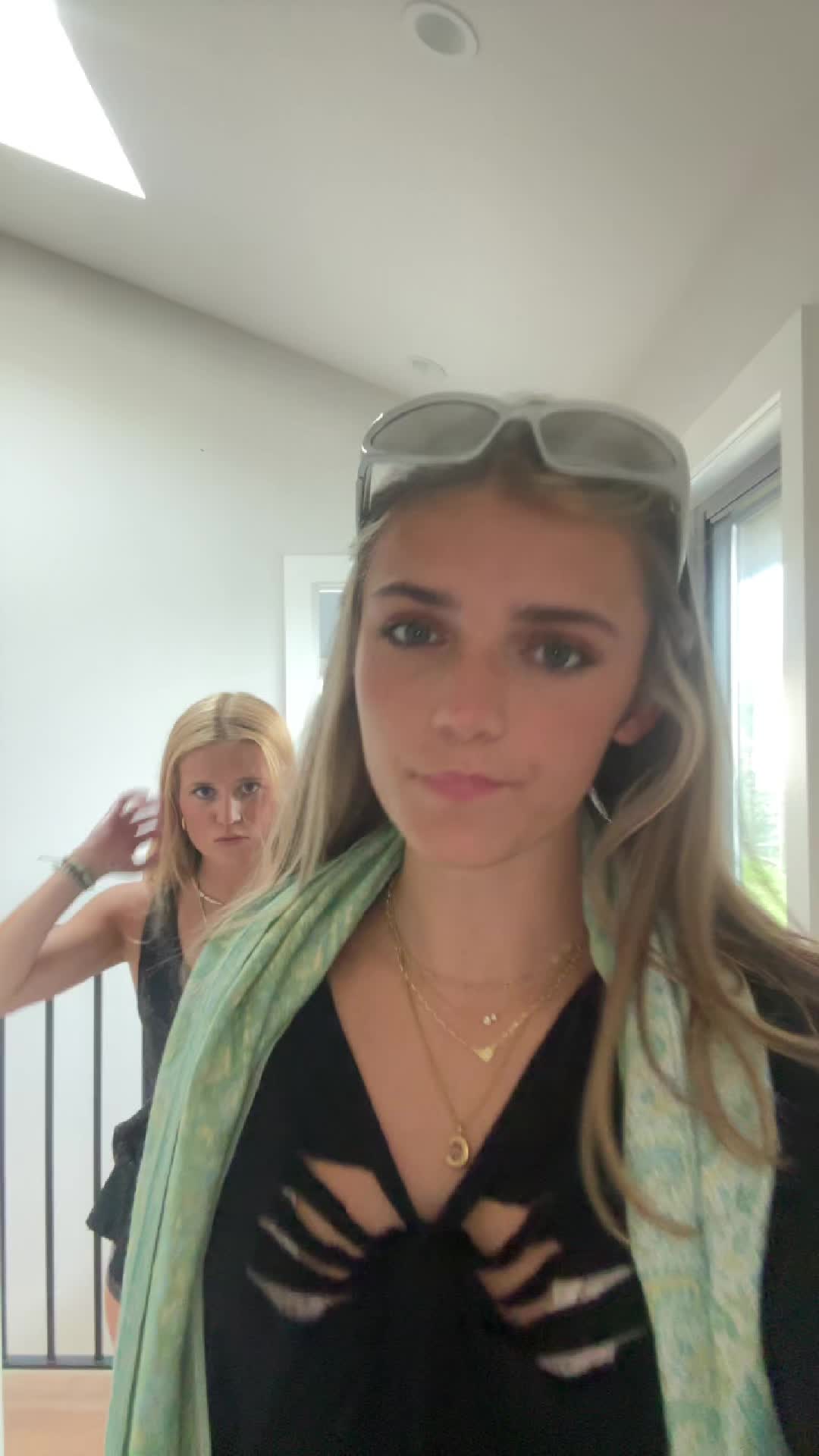 @g