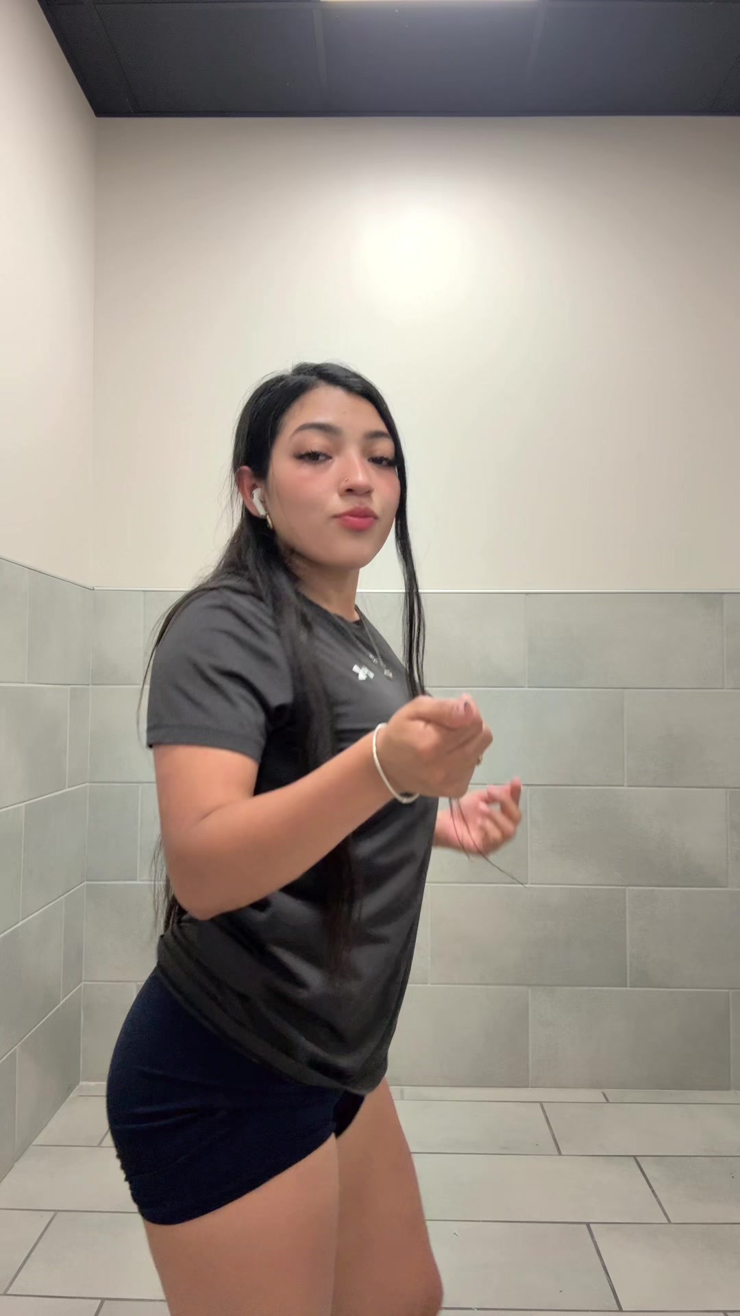 @Lupi🫦🇭🇳🥀