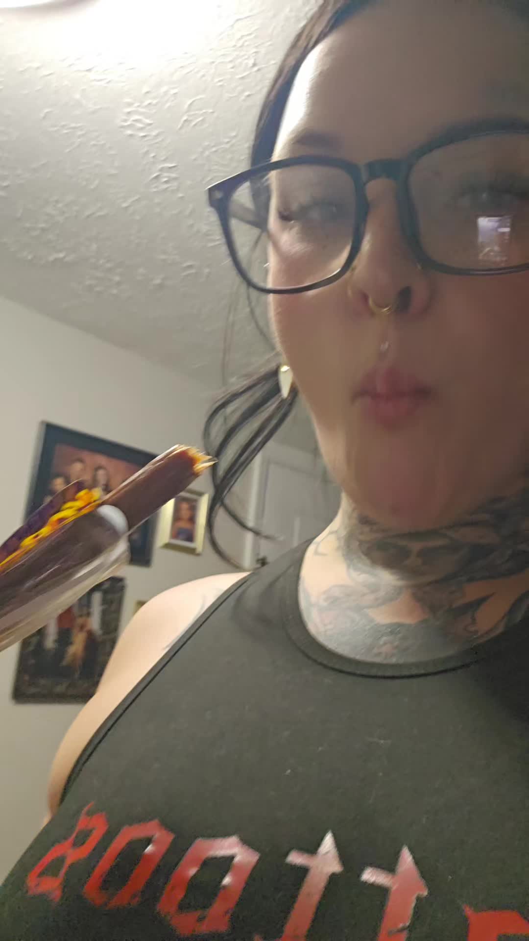 @Amber_pokesholes