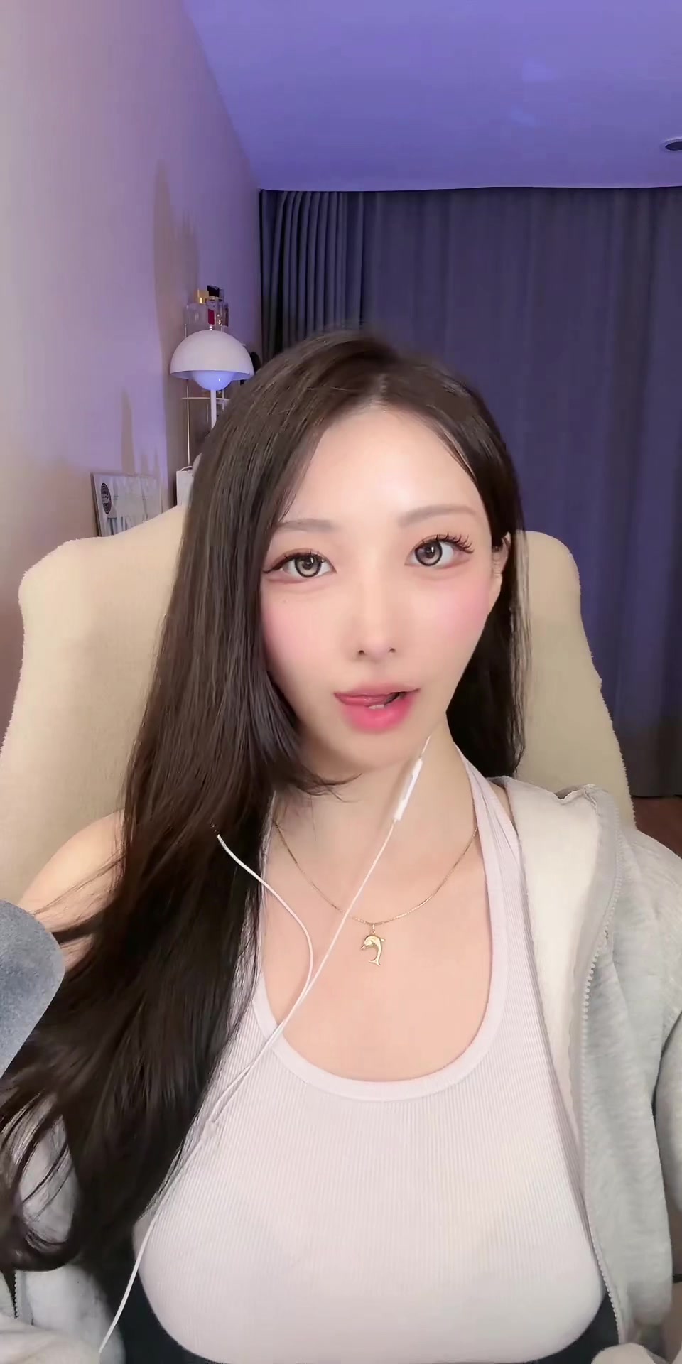 @8/9🎉1Y年 모모モモ🍑🐬