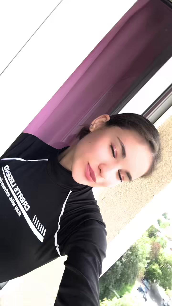 @Loket🦋