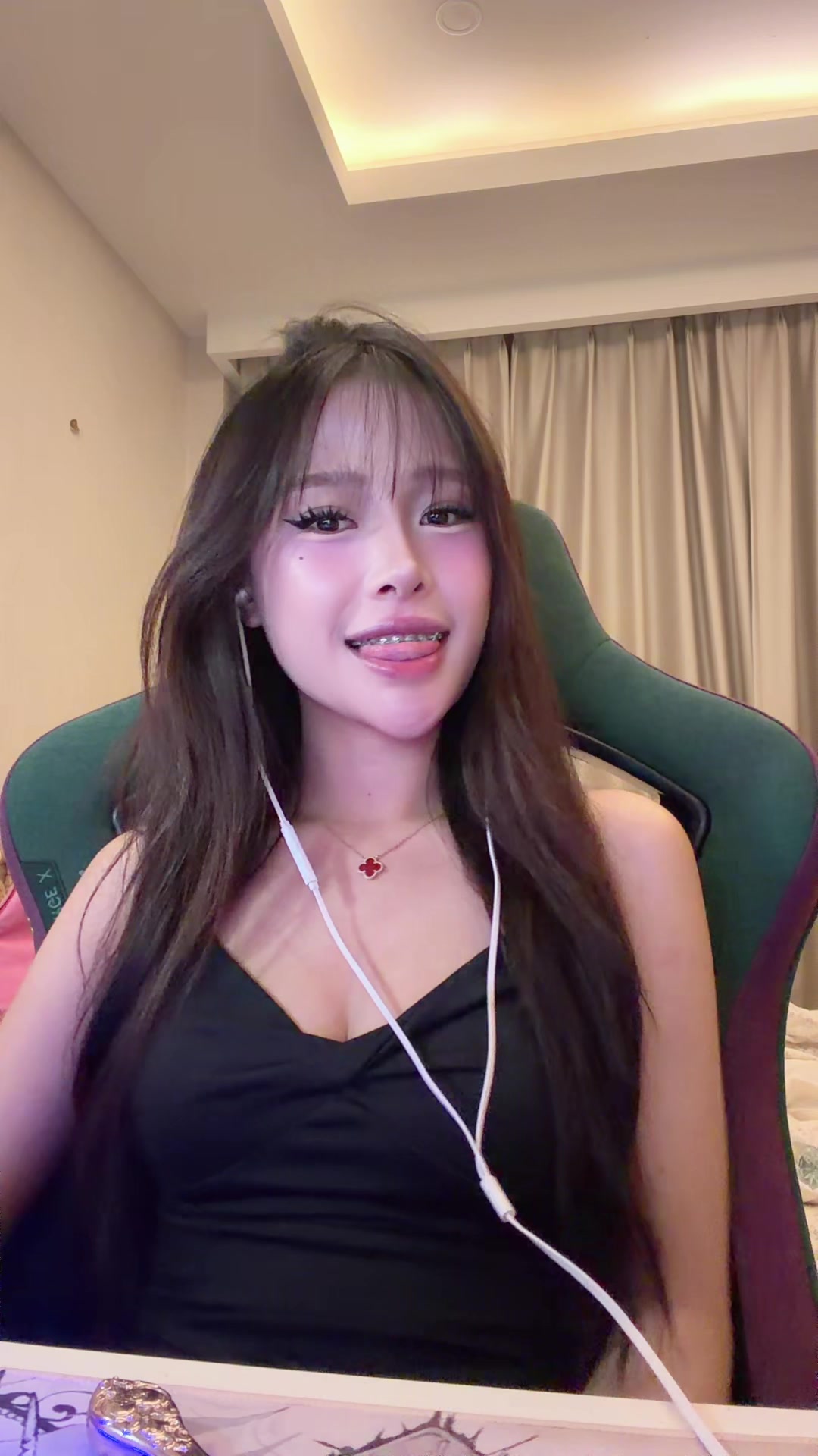 @คำแน้ม