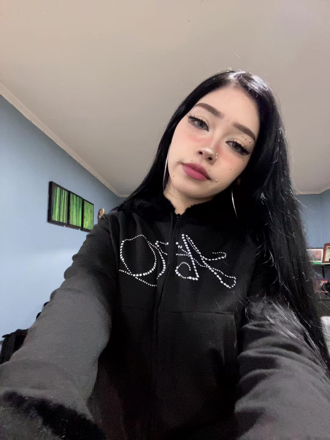 @alethvu