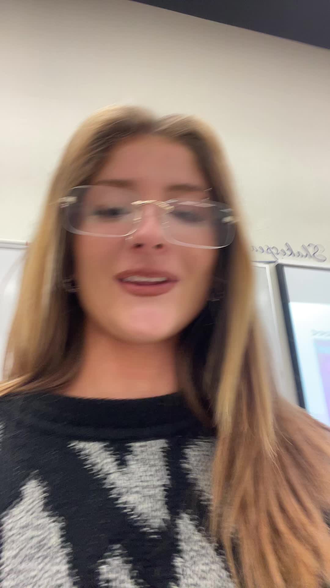 @hailee_m_bell