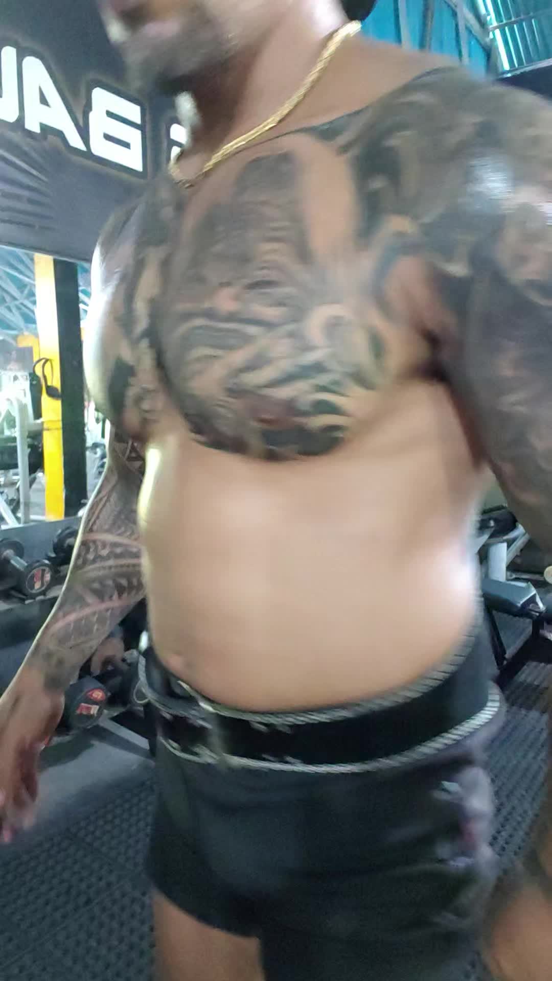 @HOBBS BALI GYM
