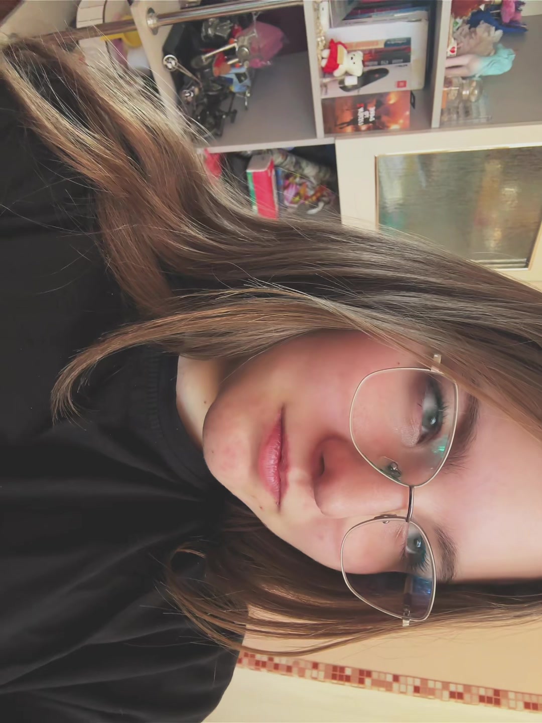 @𝒮