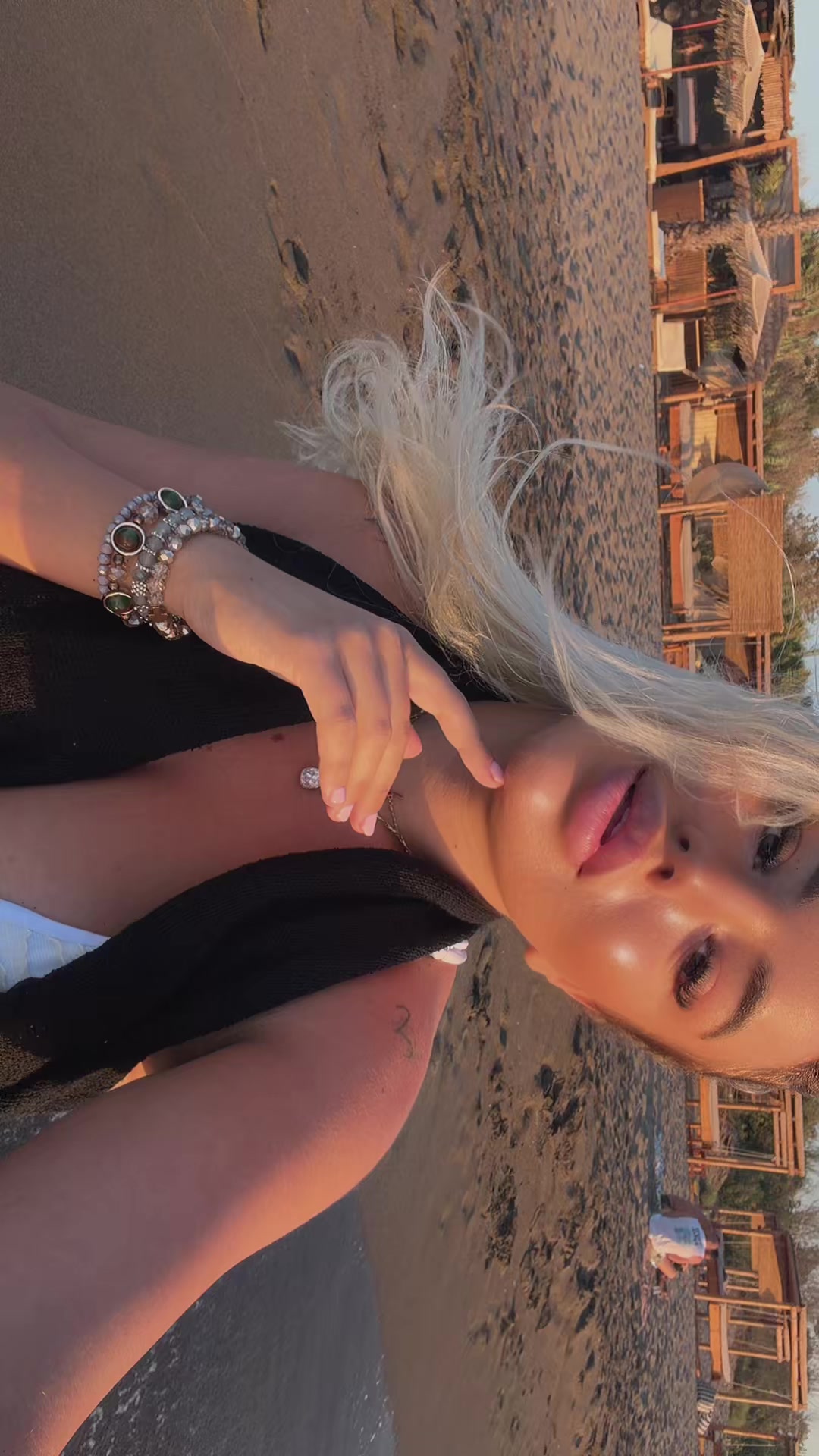 @🌴 𝐉 𝐎 𝐕 𝐀 𝐍 𝐀 🌴