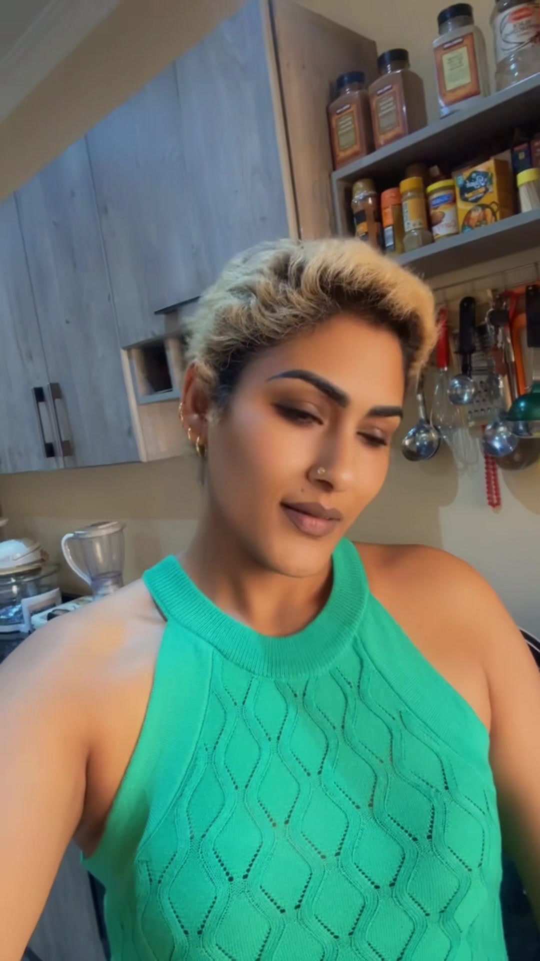 @Maria Nikolantu