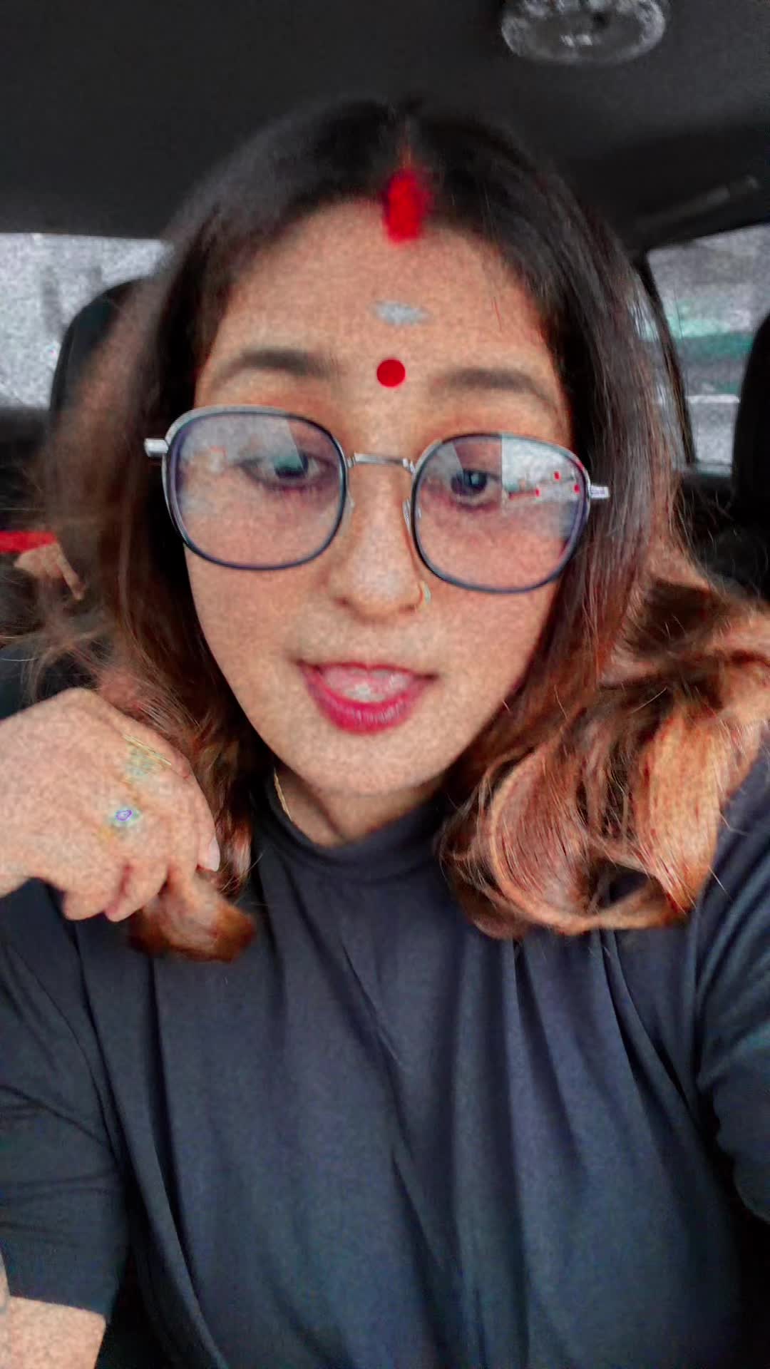 @THARSHAINY🧿