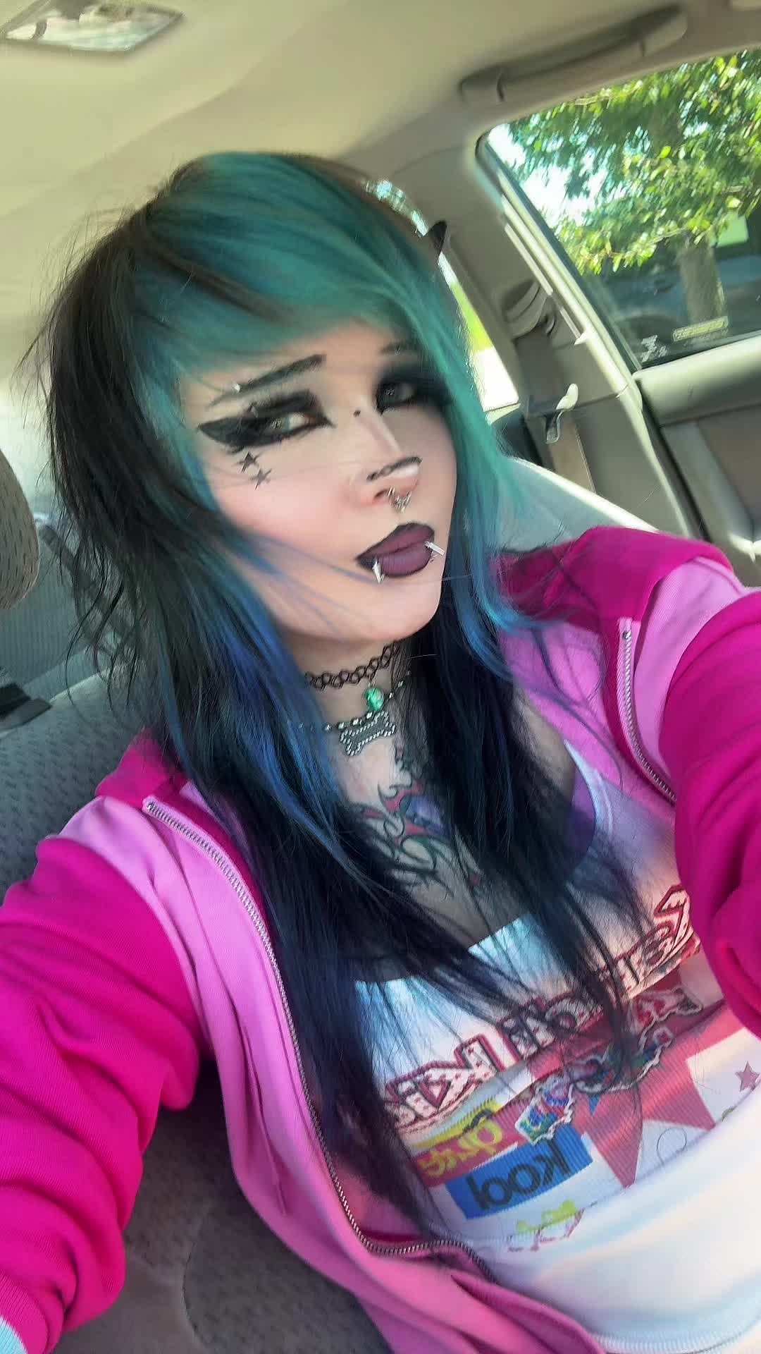@xandrawrrr