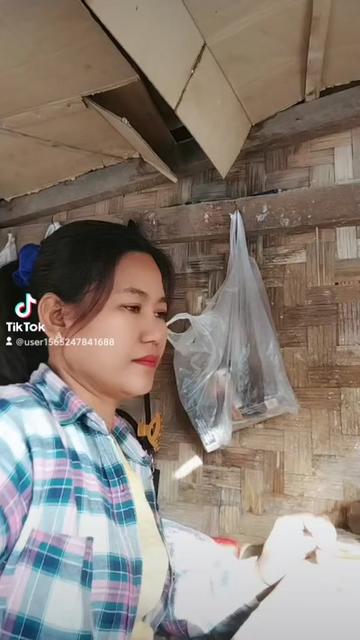 @မိုးမိုးအောင်