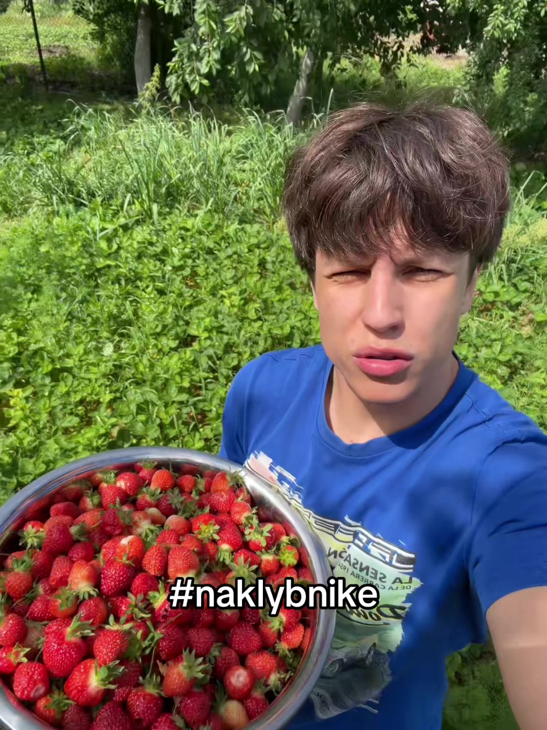 @Шапка за сотку