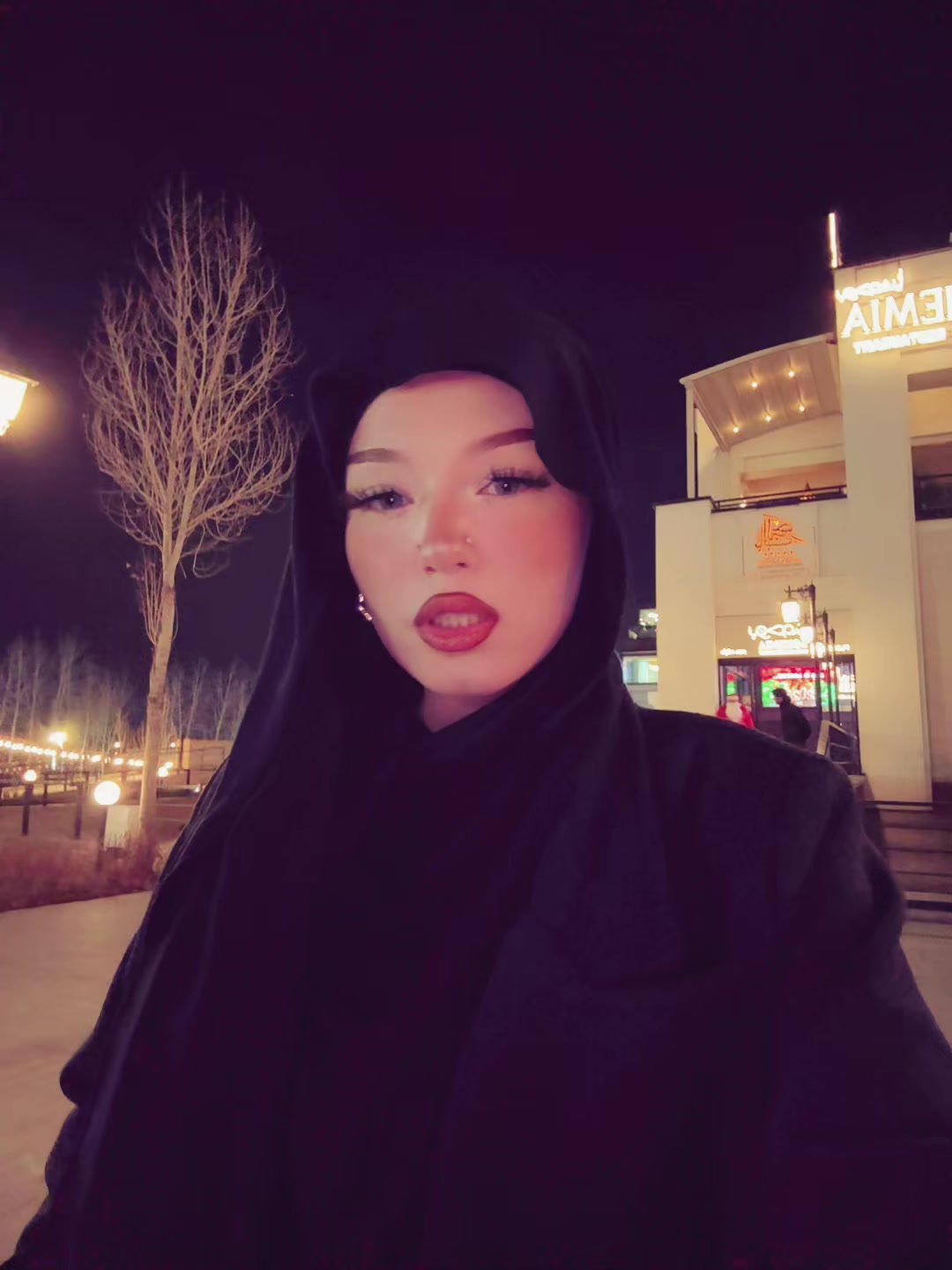 @سارا