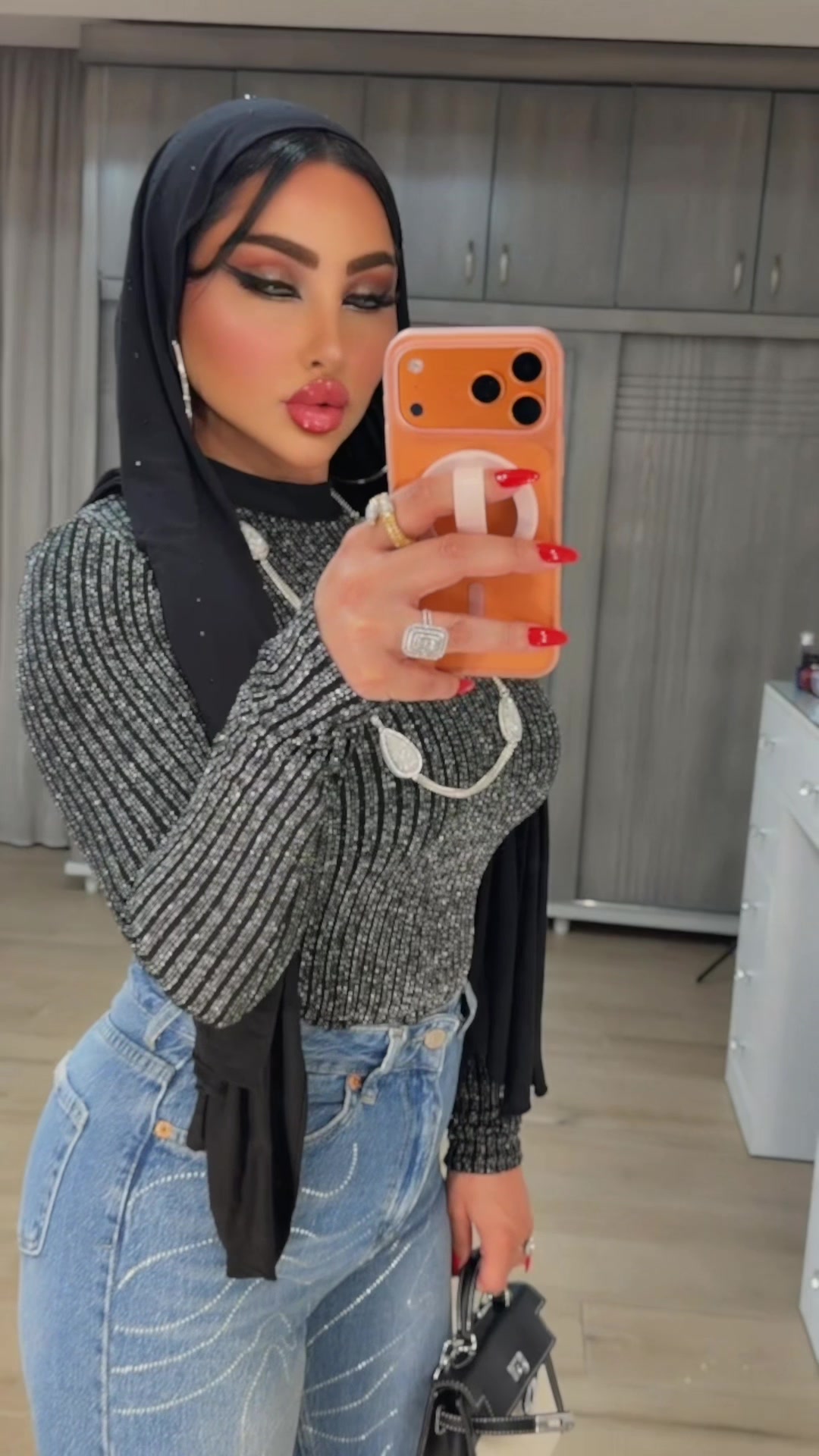@🧿الملكة نادية🧿