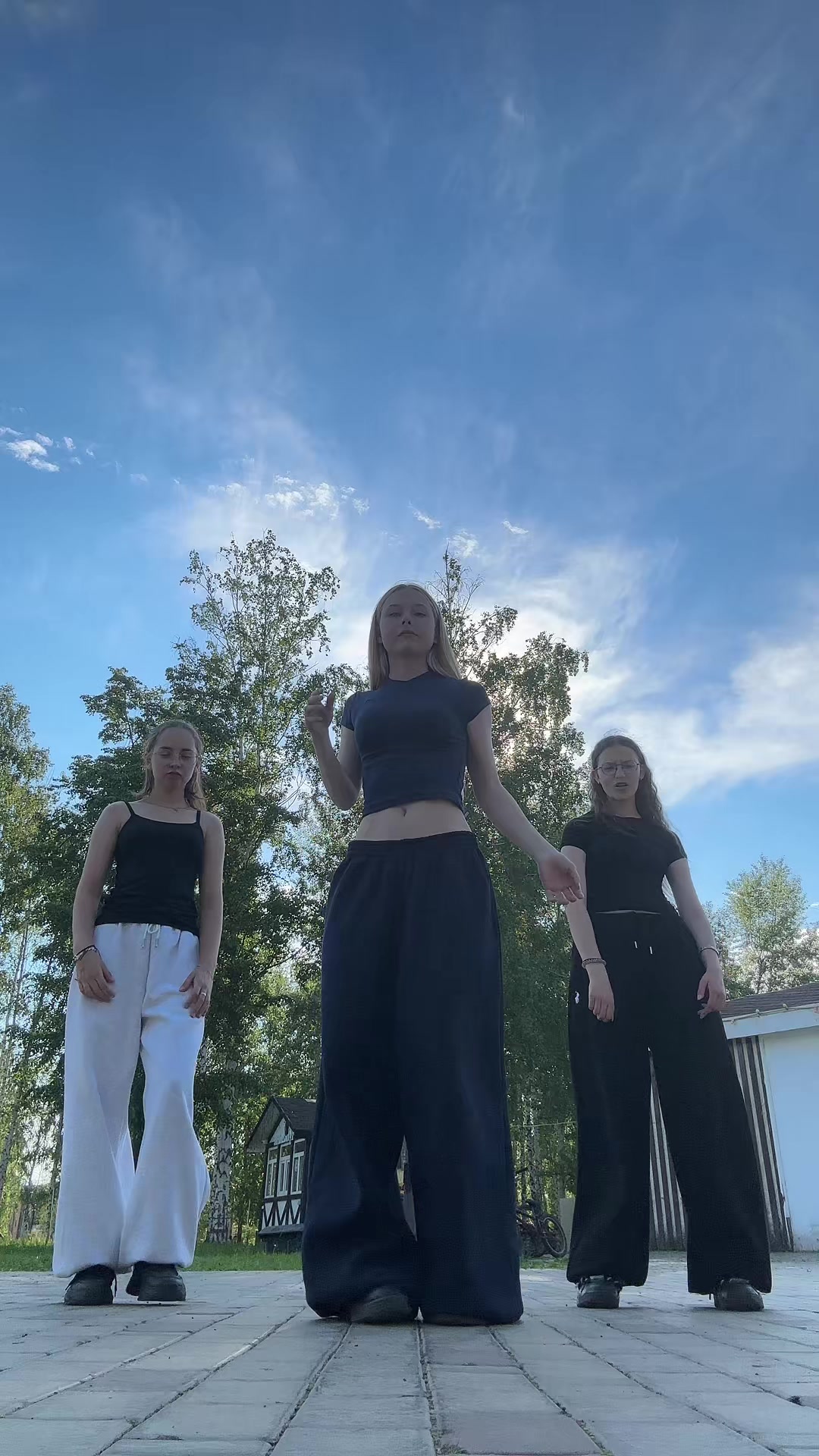 @Анжеличка