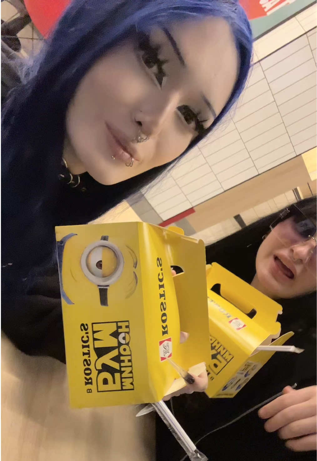 @мальвина