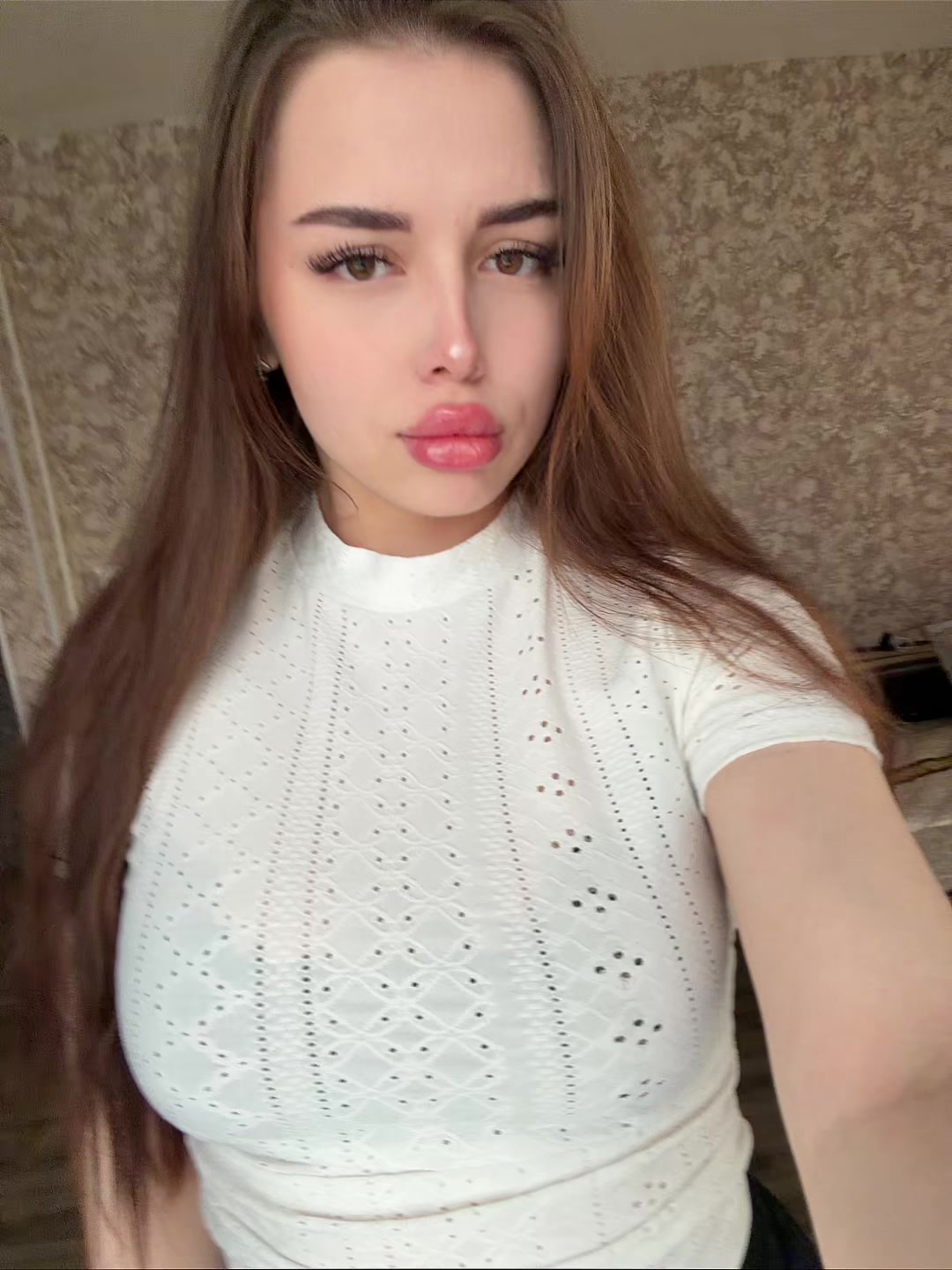 @лисова