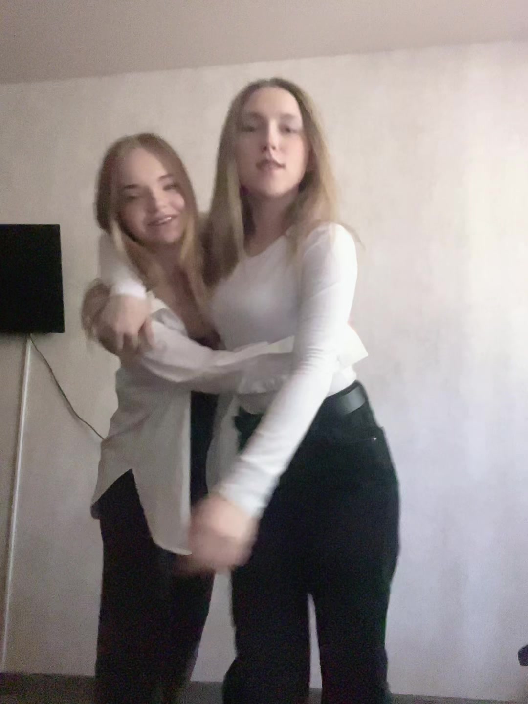 @Каринэ🫦