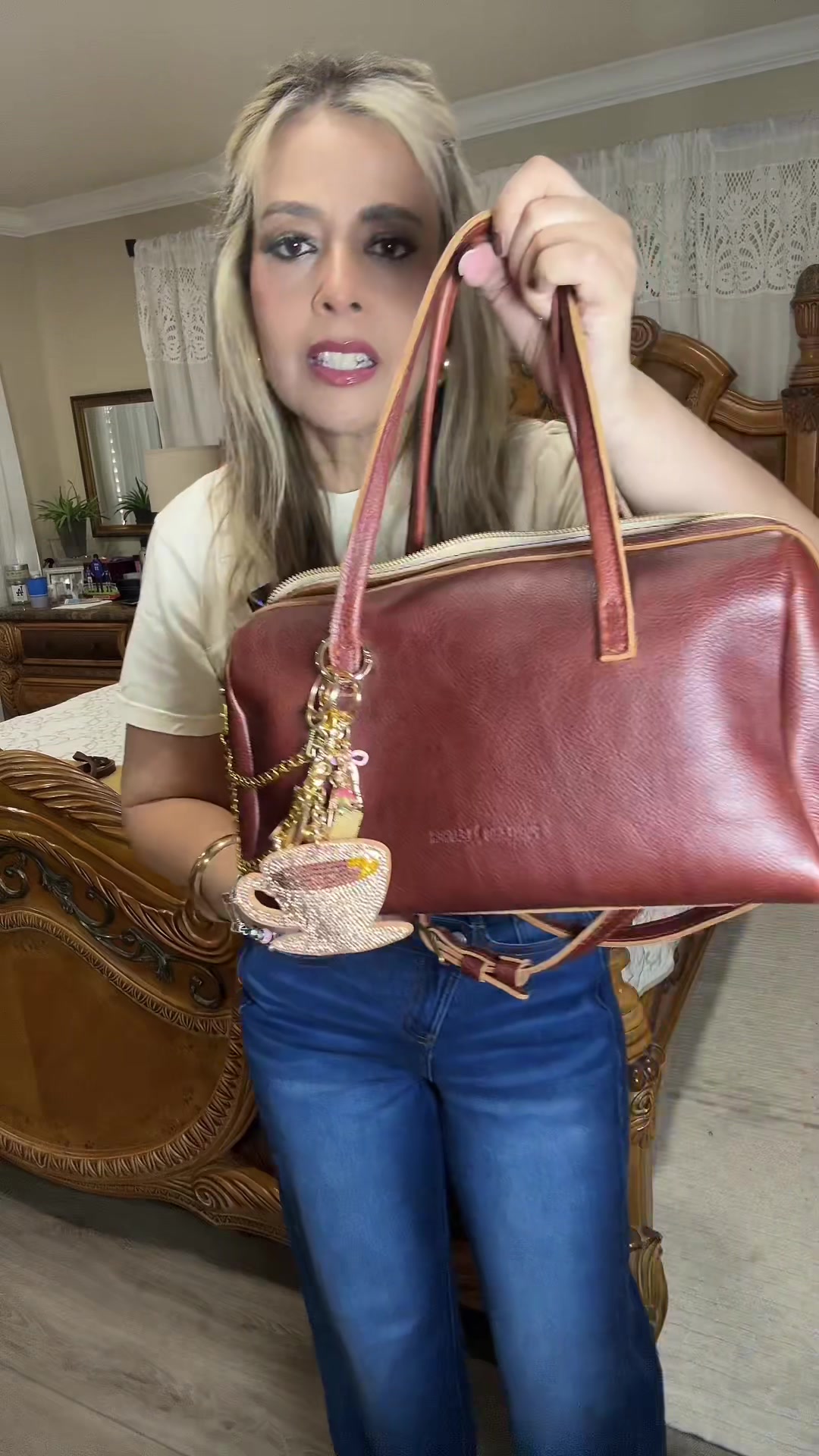 @Viv&iacute;