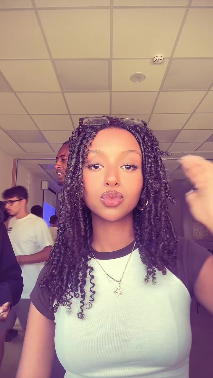 @💃🏿