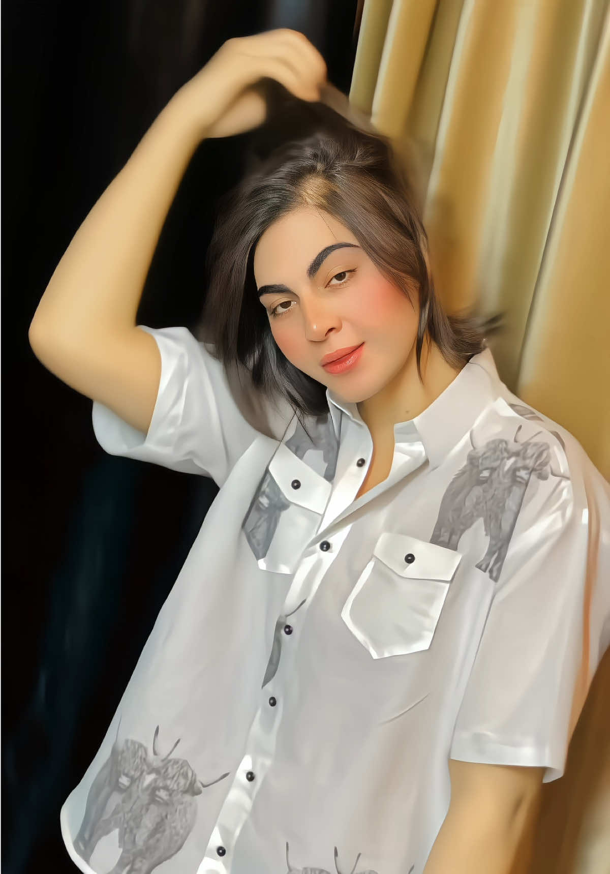 @🧿 شیزی خان 🧿