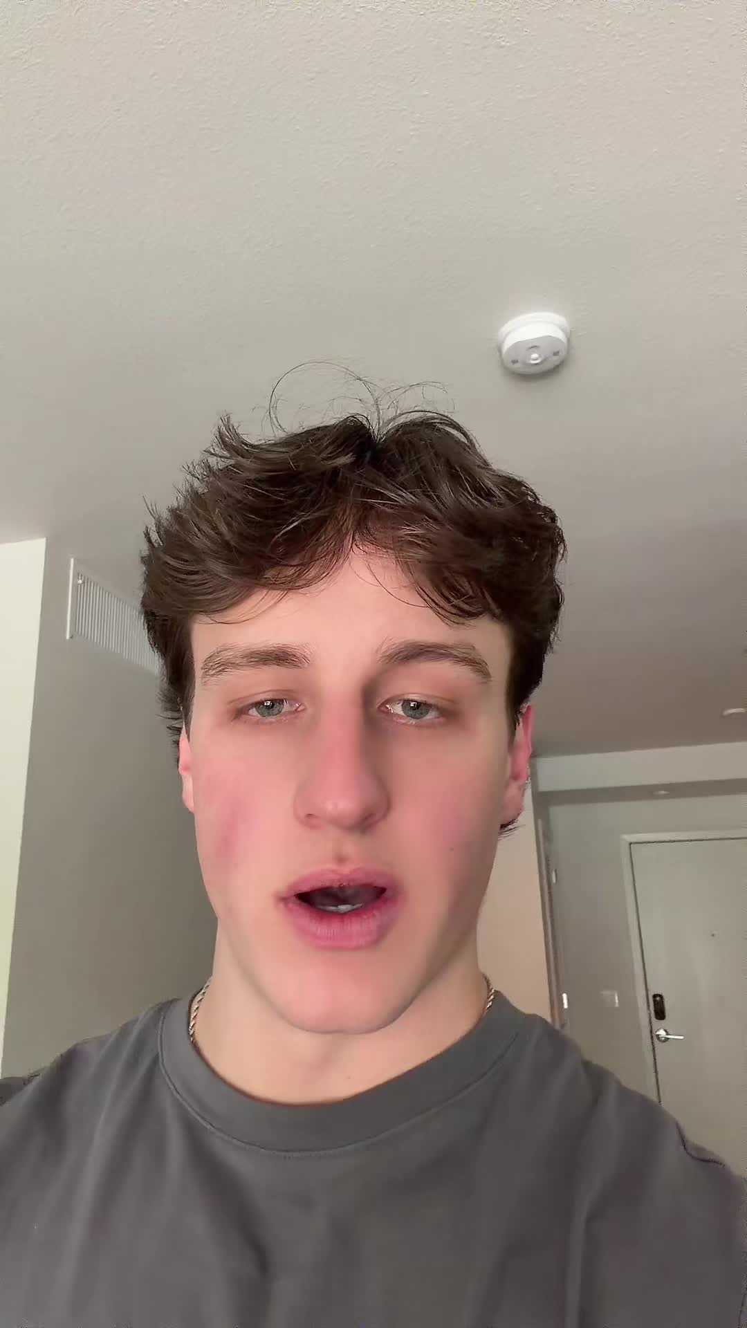 @julionomartello