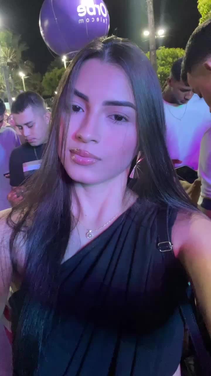 @Adriane Vit&oacute;ria