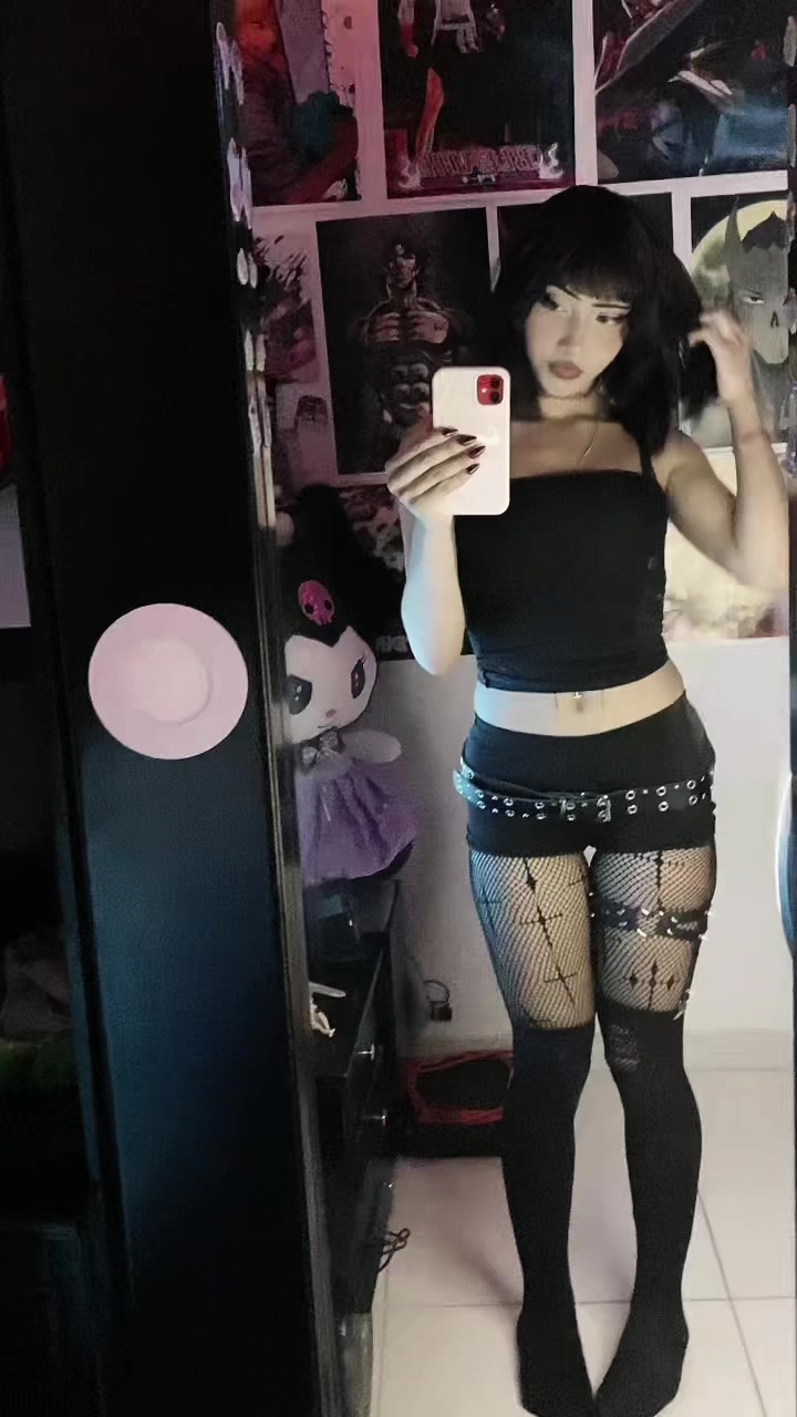 @May🕷️🖤