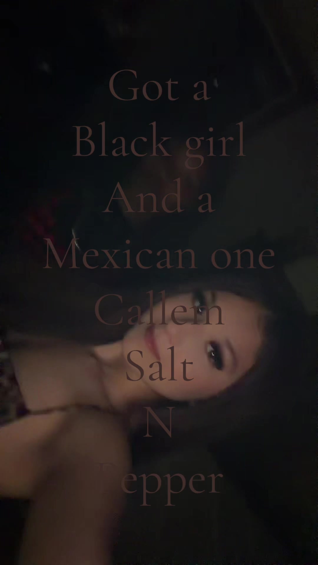 @moni 𖣂