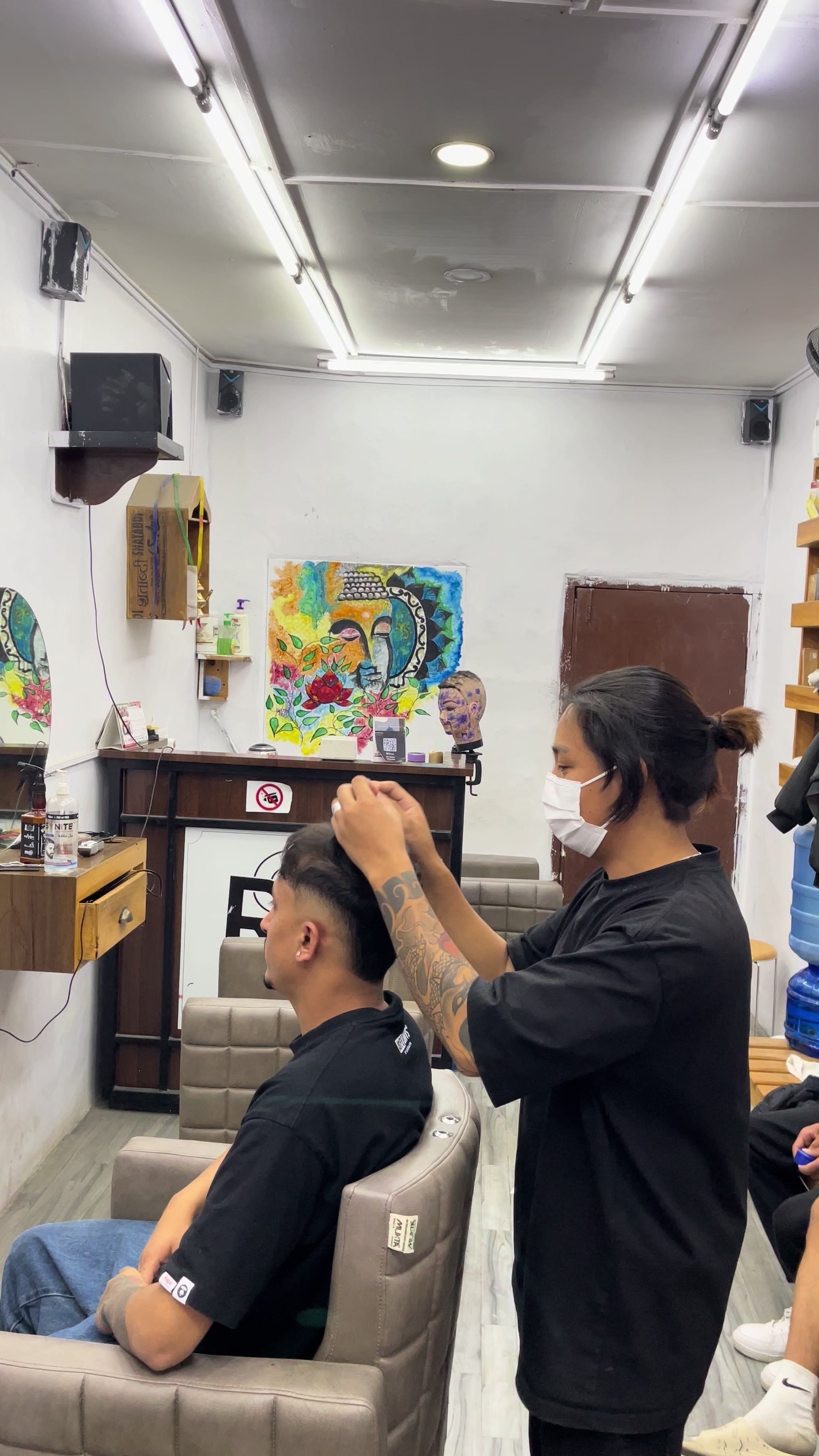 @RC'S BARBER SHOP