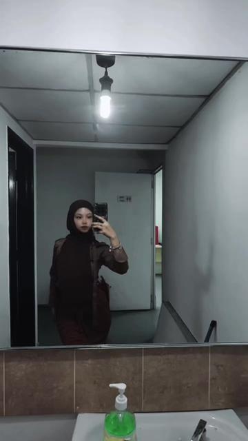 @SIS MERAH ๐