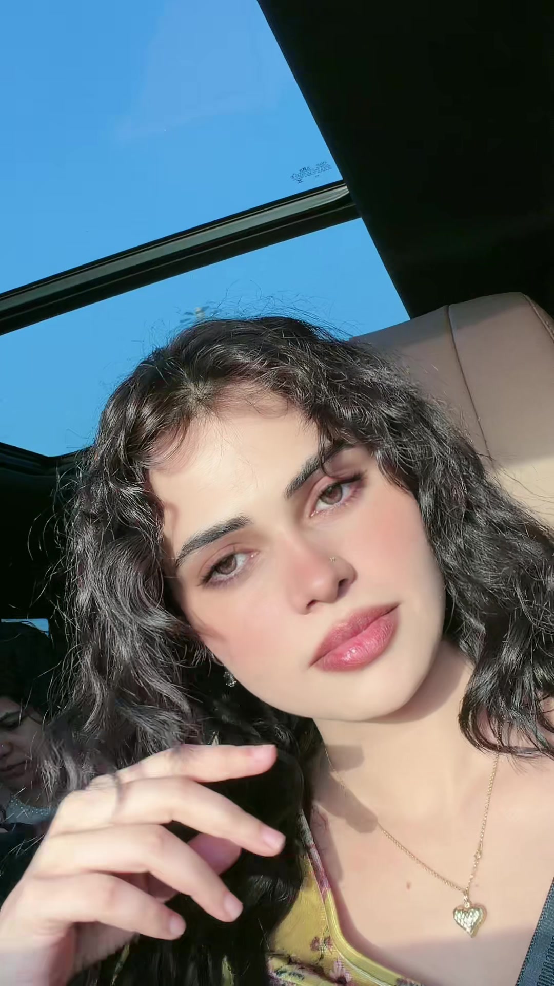 @AMO💎