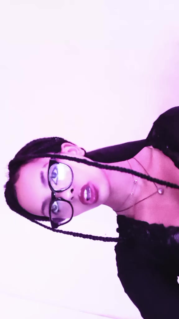 @𝖆𝖒𝖆𝖓𝖉𝖆👻🖤