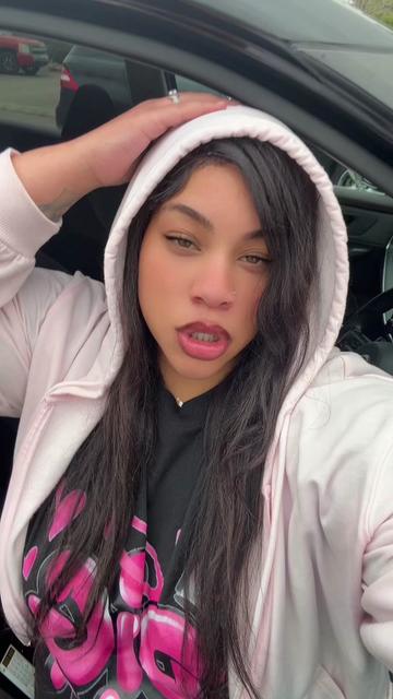 @NaanaBigFine🐝🍯