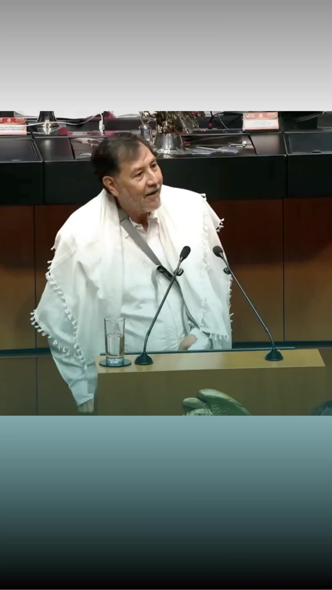 @Entre líneas