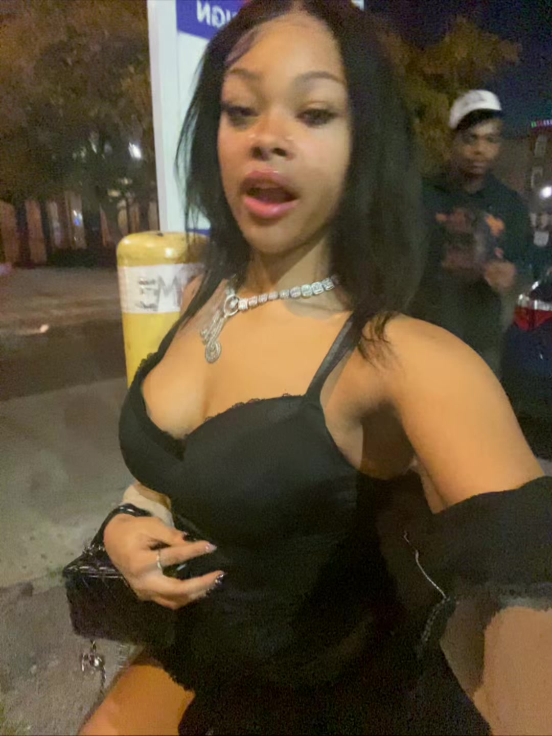 @Thick_redbone