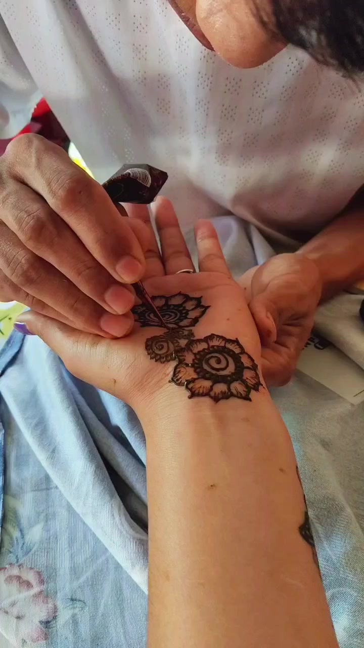 @Sangitaᥫ᭡